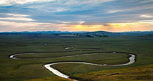 性感师姐魅力不再？《剑星》体验版Steam峰值2.6万人